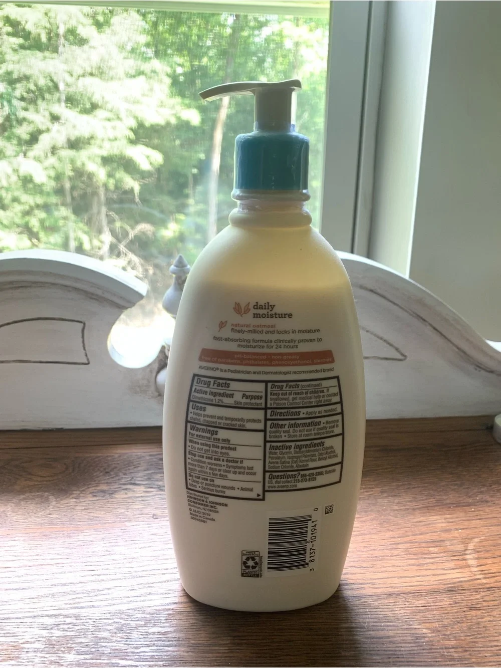 Aveeno Baby Daily Moisture Lotion — Cream Bottle with Teal Pump